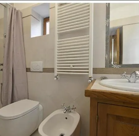 La Casina Rossa بيت للعطل *