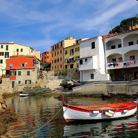 La Casina Rossa * مارتْشانا مارينا